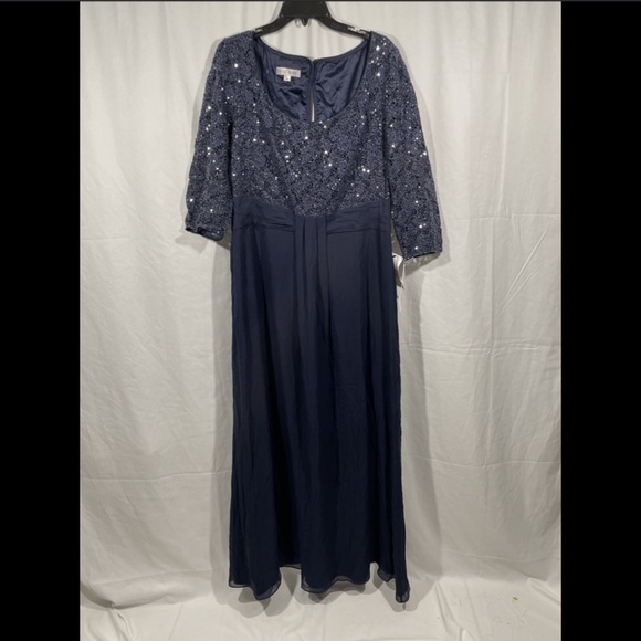 NWD Kay Unger Sequin Lace & Silk Chiffon Gown Navy‎ - Picture 2 of 12